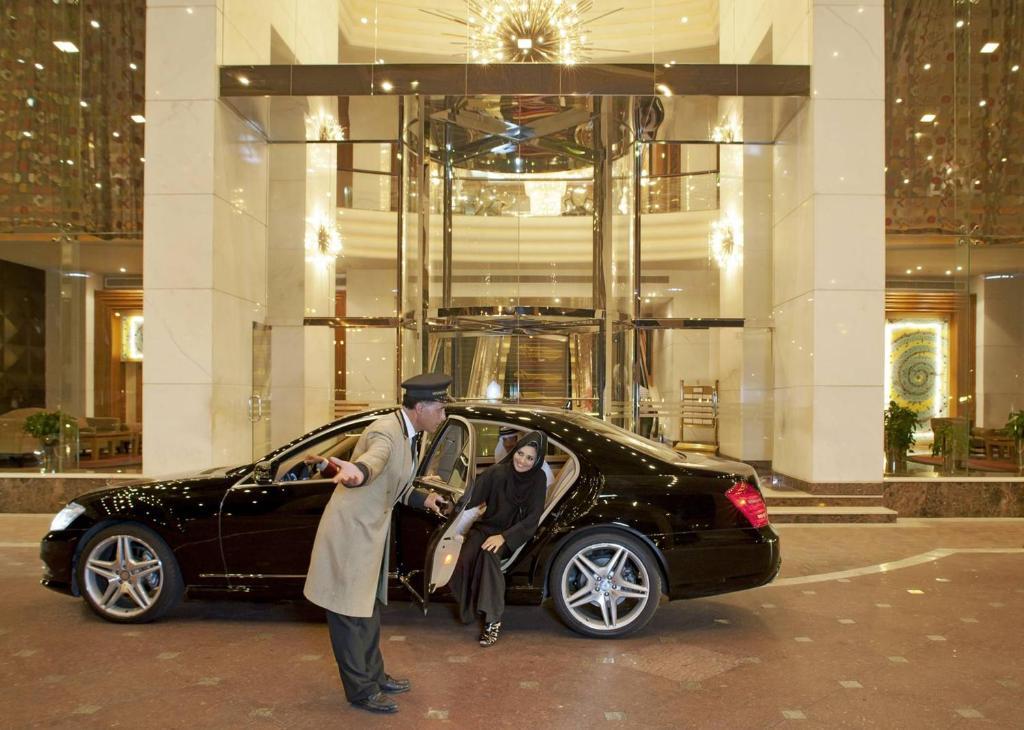 Gulf Executive Residence Al Manamah Esterno foto
